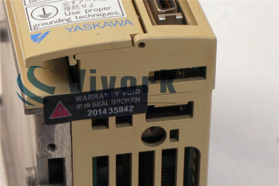 50 / 60HZ Yaskawa SGDE-A5AP Servo Drive 3 Phase 200 - 230VAC Input 1.5AMP