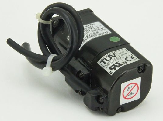 Yaskawa SGMAH-01BAA41 AC SERVO MOTOR 100W 100V 2.4A 3000RPM NEW