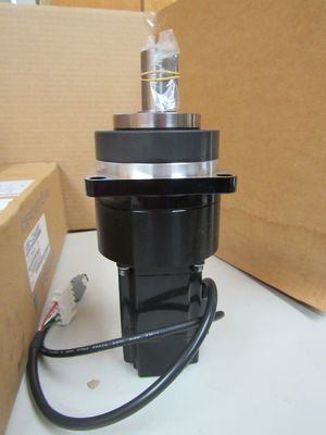 Yaskawa SGMAH-02AAAHB61 AC SERVO MOTOR 200W 200V 2.1A 3000RPM NEW