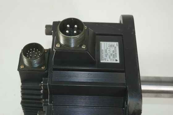 Yaskawa SGMG-05A2ABS AC SERVO MOTOR 3.8A 450W 1500RPM 200V NEW
