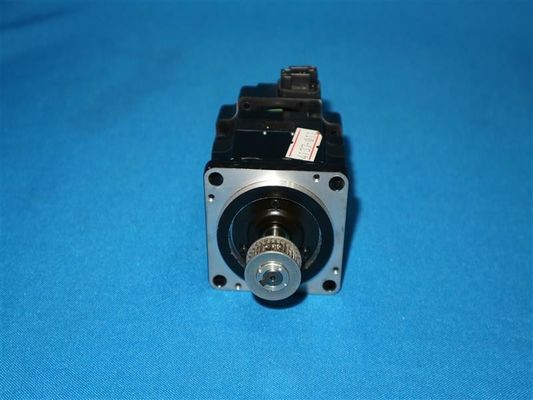 Yaskawa SGMPS-01ACA41 AC SERVO MOTOR 100W 3000RPM 200V 0.86A NEW