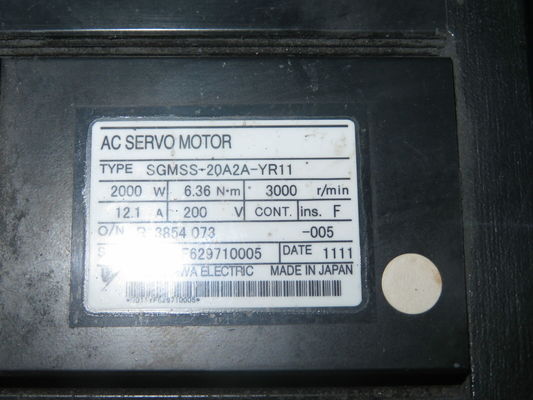 Yaskawa SGMSS-20A2A-YR11 AC SERVO MOTOR 2KW 3000RPM 200V 12.1A NEW
